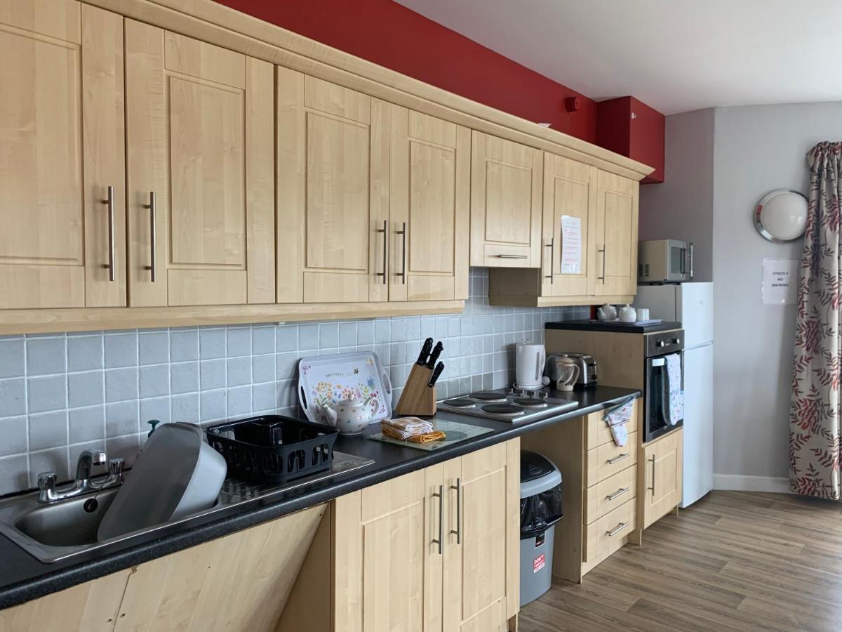 Priory House, Student Accommodation, Manor Village Apartments, Cork Road, X91W427 Уотърфорд Екстериор снимка