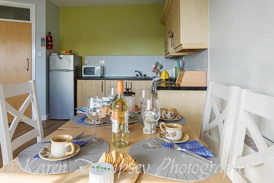 Priory House, Student Accommodation, Manor Village Apartments, Cork Road, X91W427 Уотърфорд Екстериор снимка